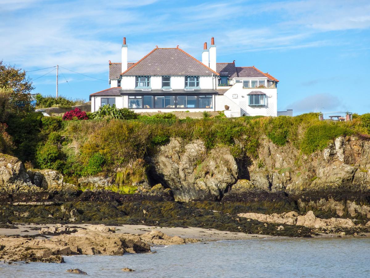 Angorfa Villa Cemaes Bay Exterior photo